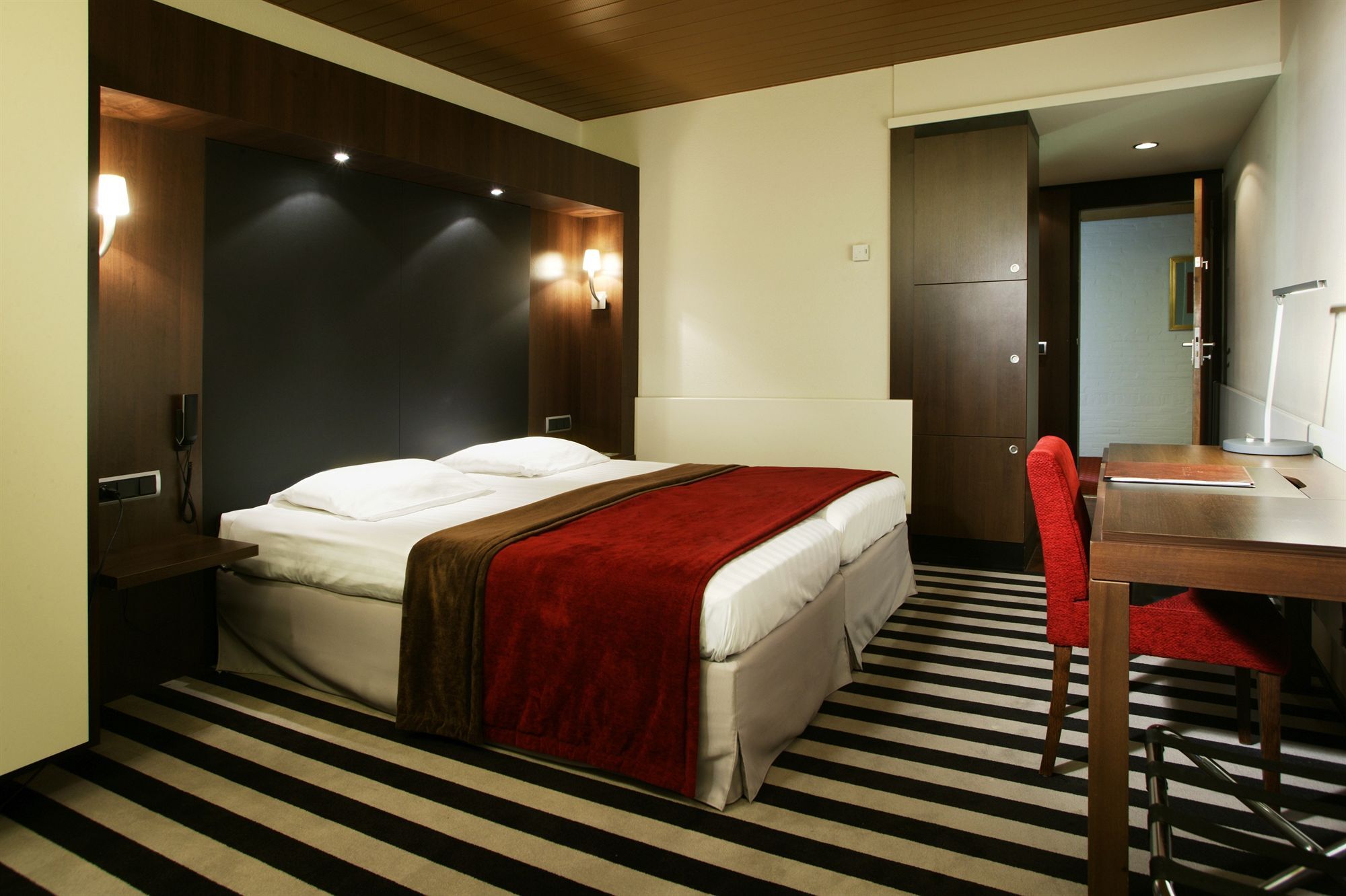 Fletcher Hotel-Restaurant Вольфхезе Экстерьер фото